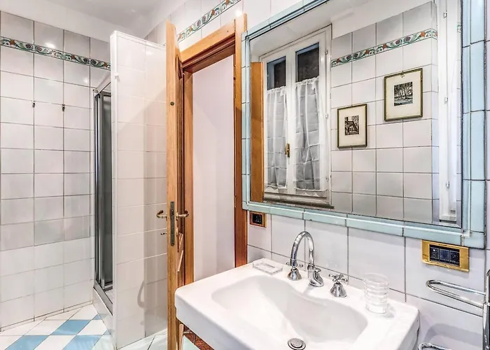 Cozy Flat In Trevi Fountain דירה *